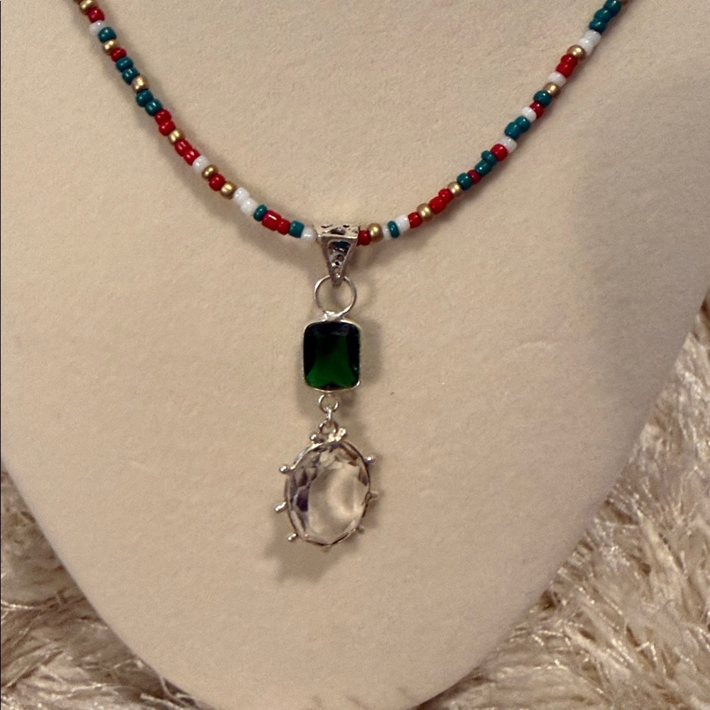 Elegant Green and Multicolor Beaded Jewelry Set NWOT - Picture 2 of 3